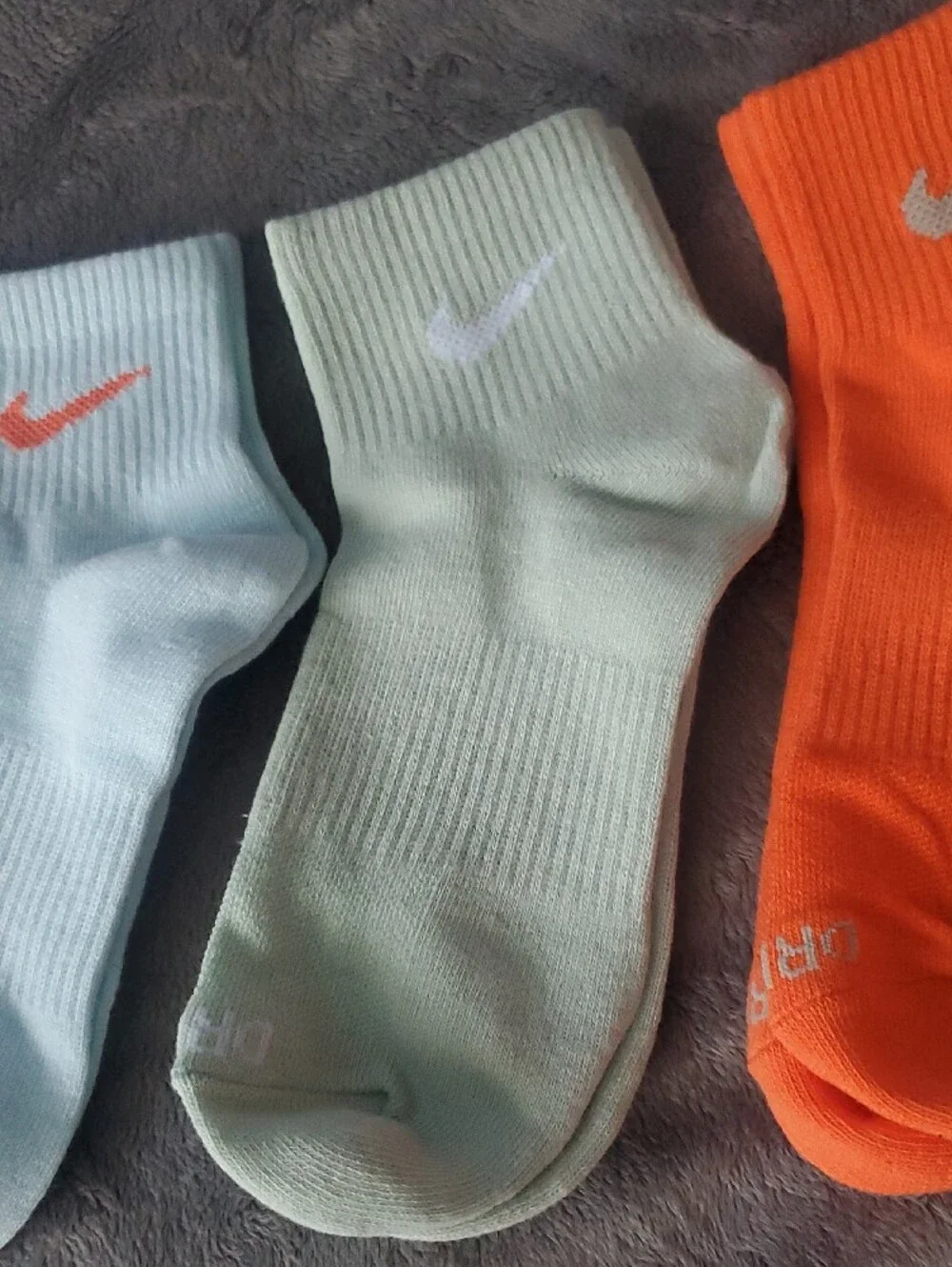 Nike 3-Pack Low-Cut Low-Cushion Athletic Socks — Orange, Light Blue, Mint Green
